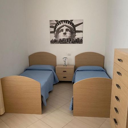 Hotel Ambasciatori Pineto Bilik gambar